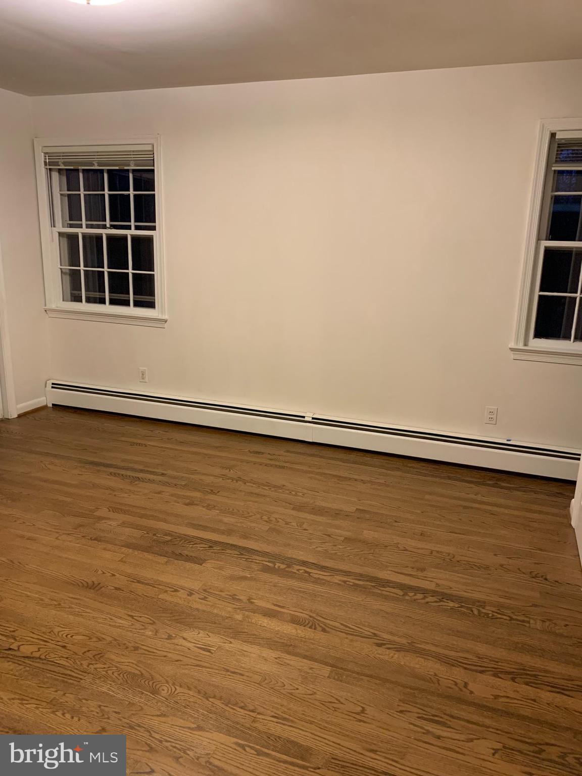 WOODSIDE ESTATES - Residential Lease