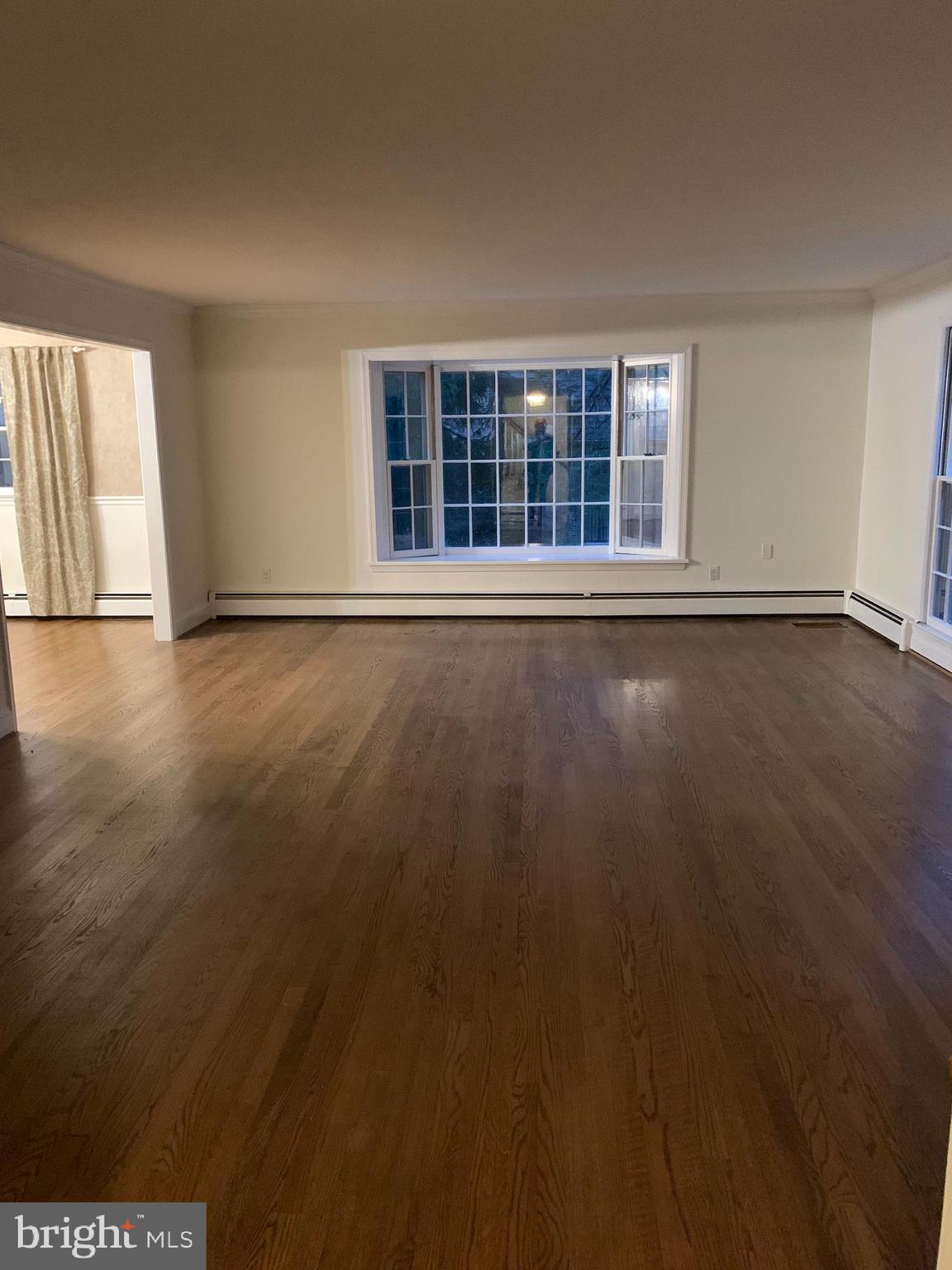 WOODSIDE ESTATES - Residential Lease