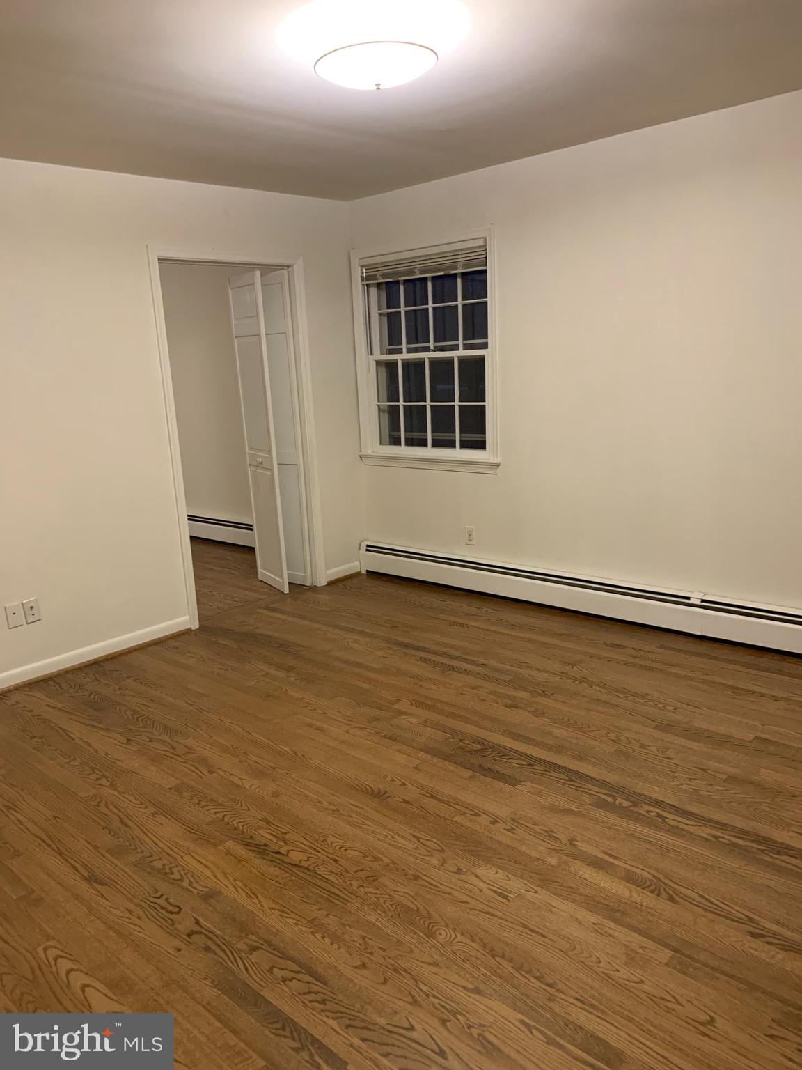 WOODSIDE ESTATES - Residential Lease