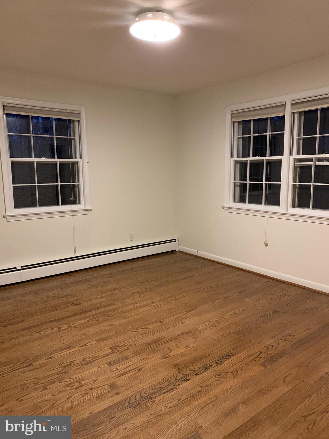 WOODSIDE ESTATES - Residential Lease