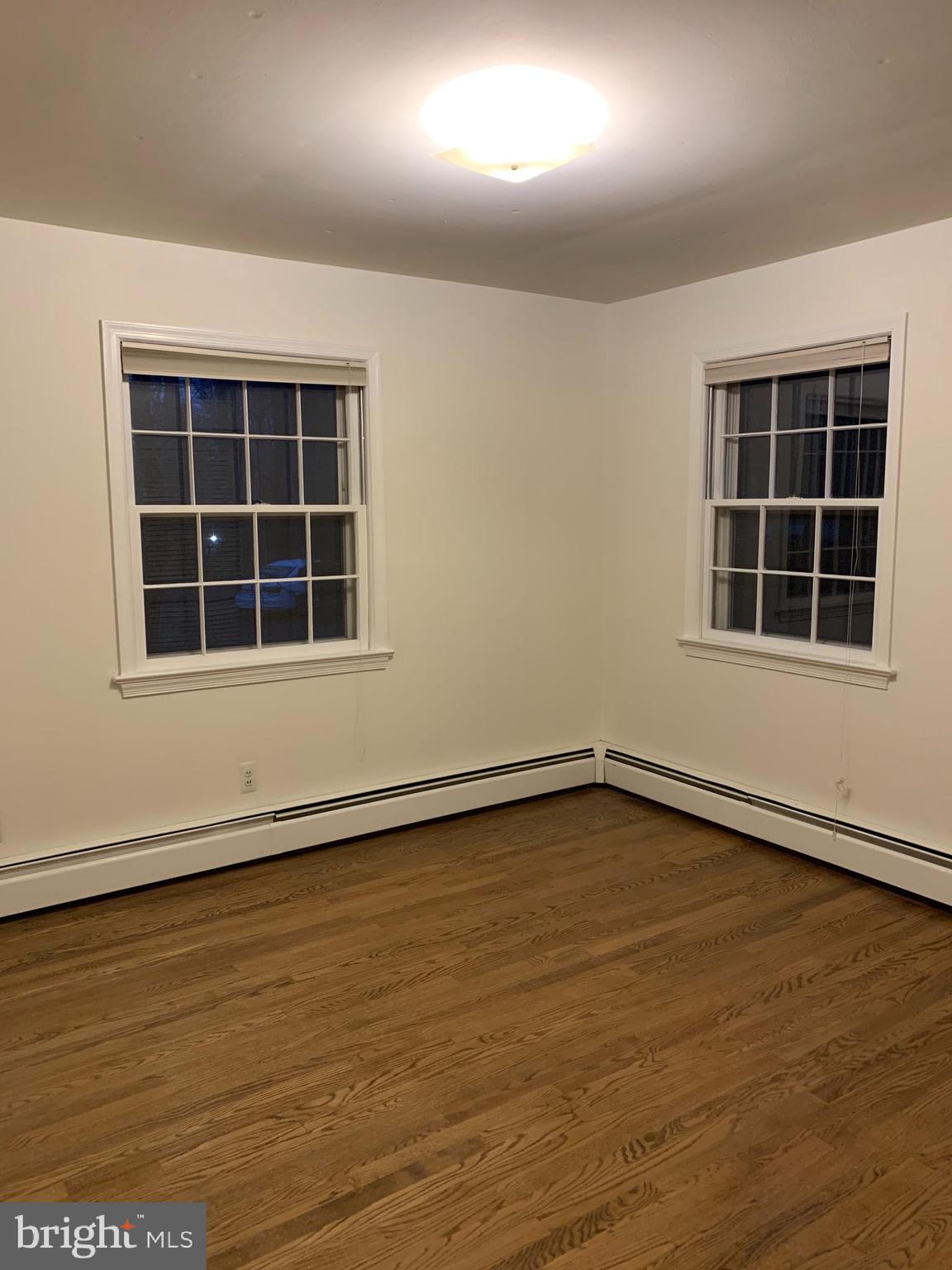 WOODSIDE ESTATES - Residential Lease