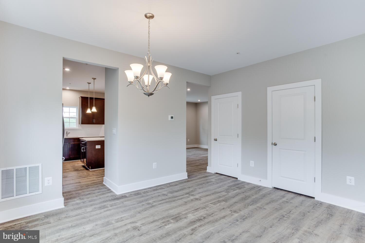 WEST LANHAM - Residential