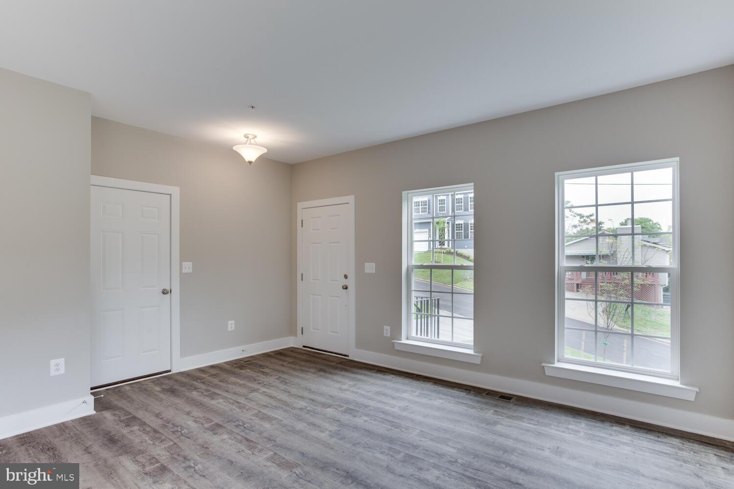 WEST LANHAM - Residential