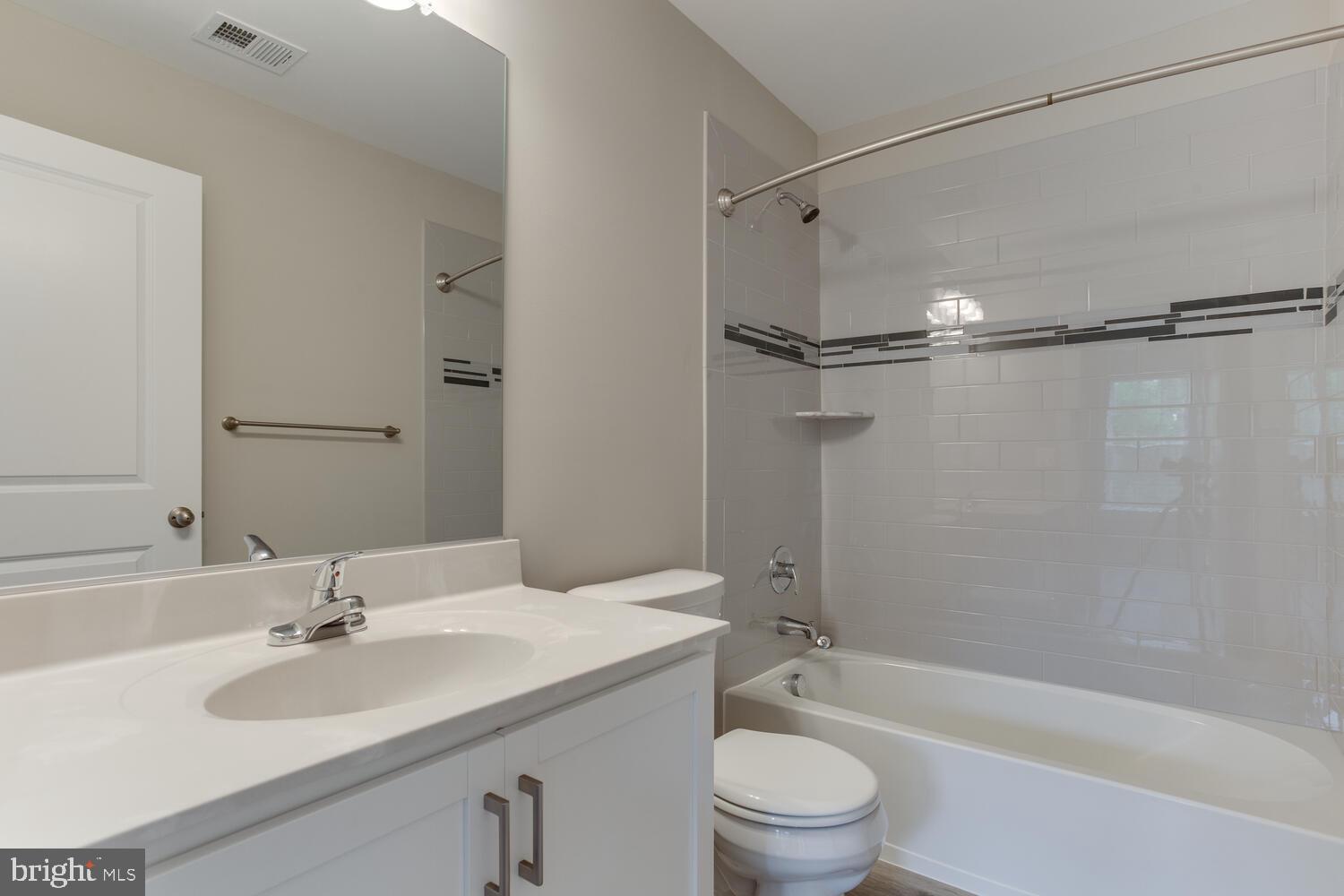 WEST LANHAM - Residential