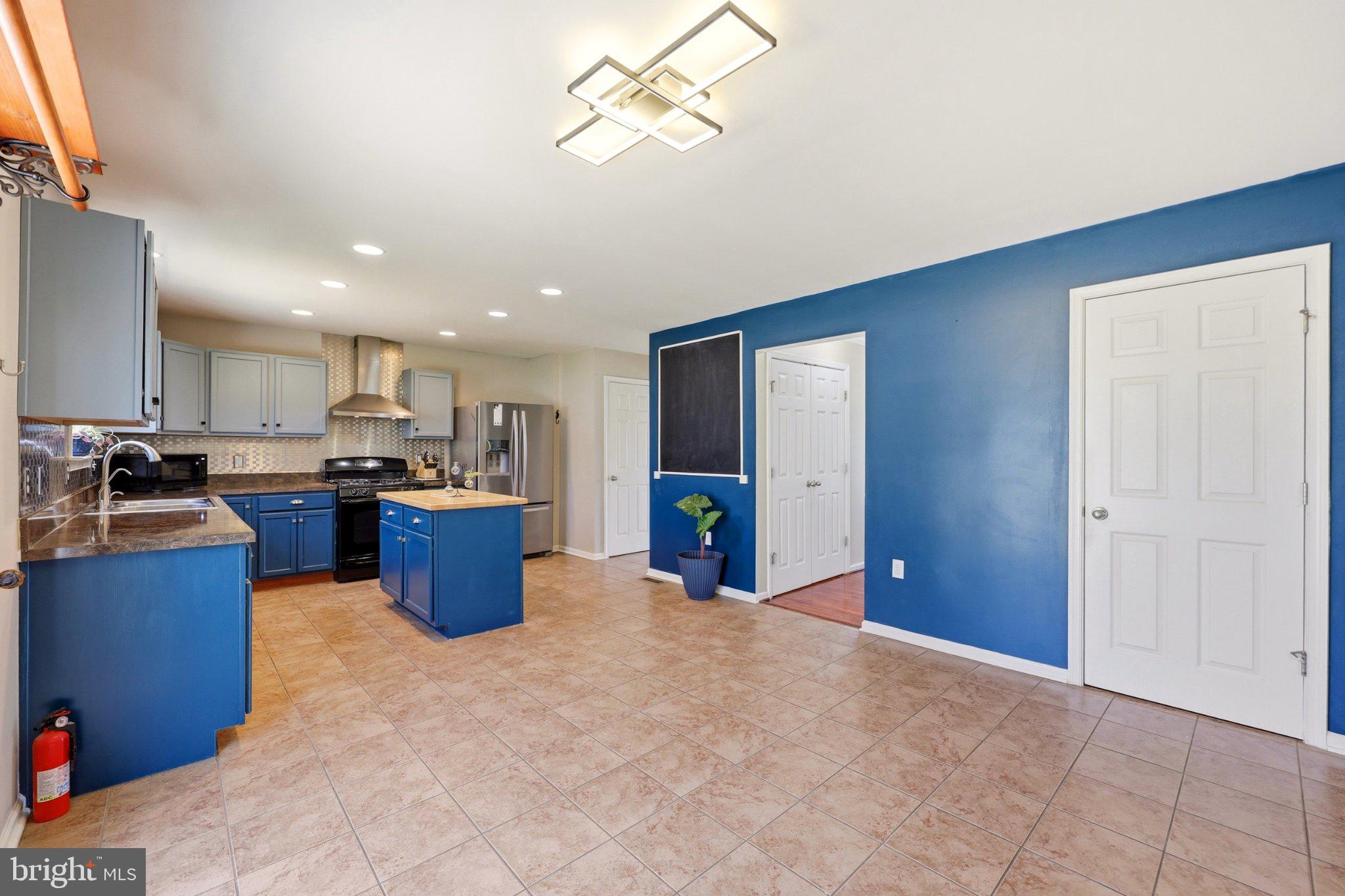 MCCAULEY CROSSING - Residential