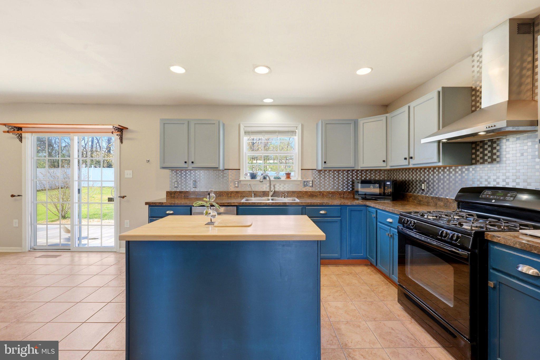 MCCAULEY CROSSING - Residential