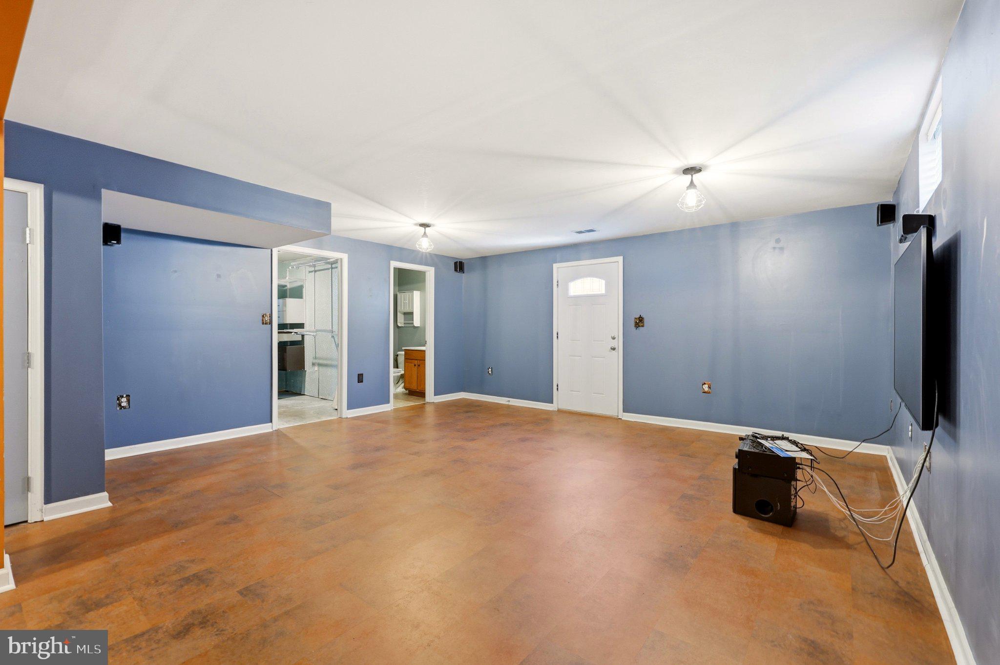 MCCAULEY CROSSING - Residential