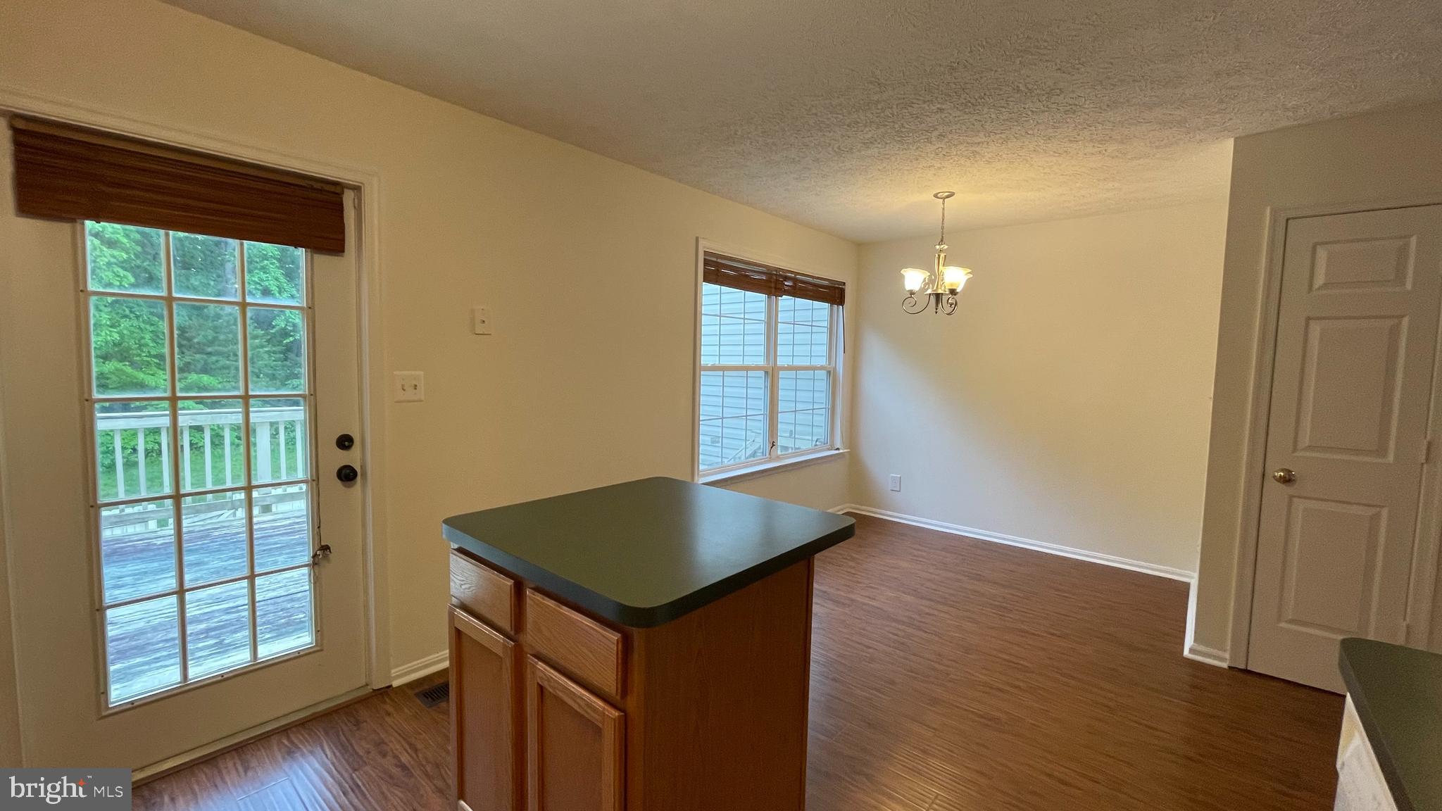 CHARLESTOWN COMMONS - Residential Lease