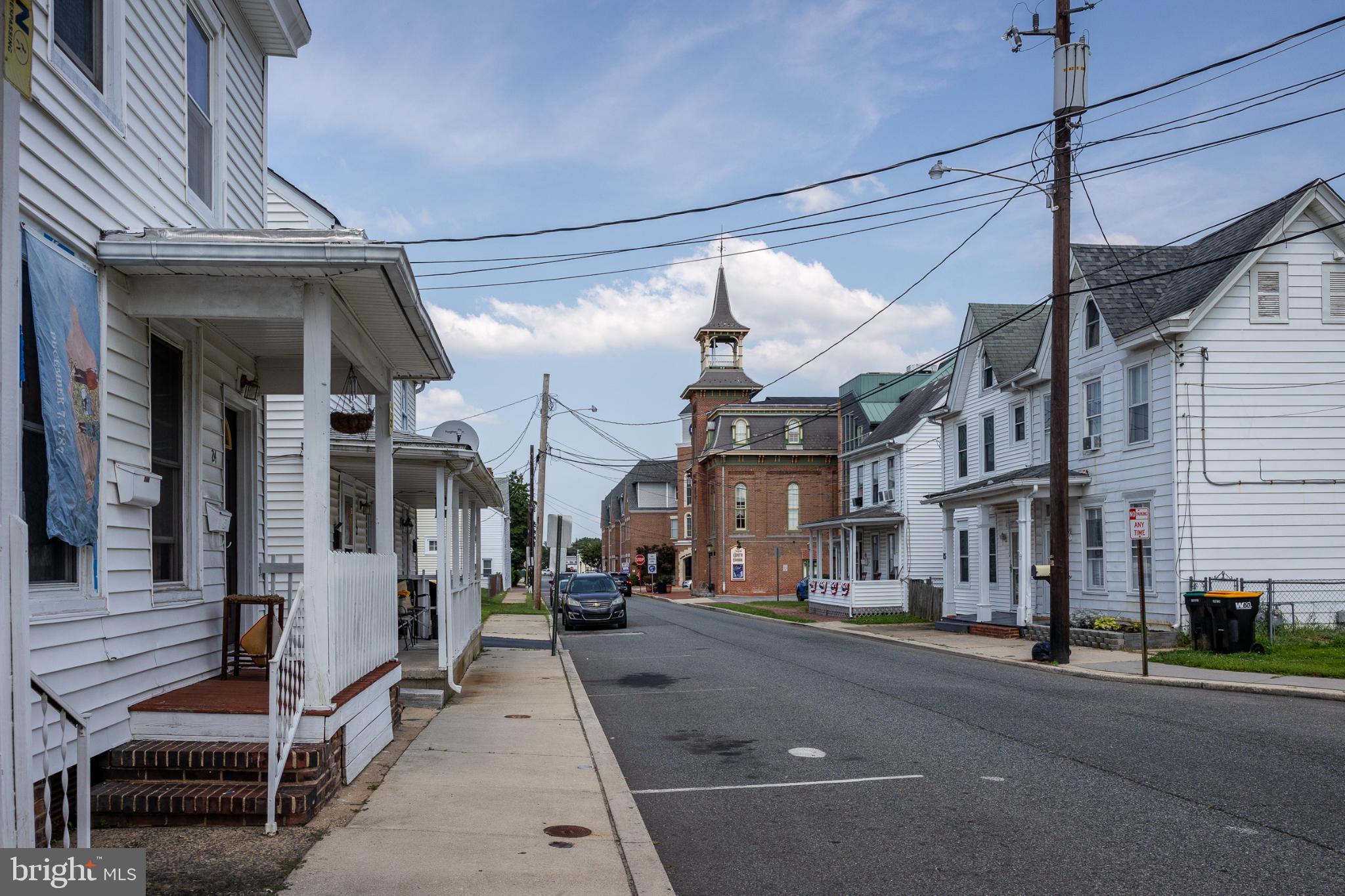 24 W SOUTH STREET