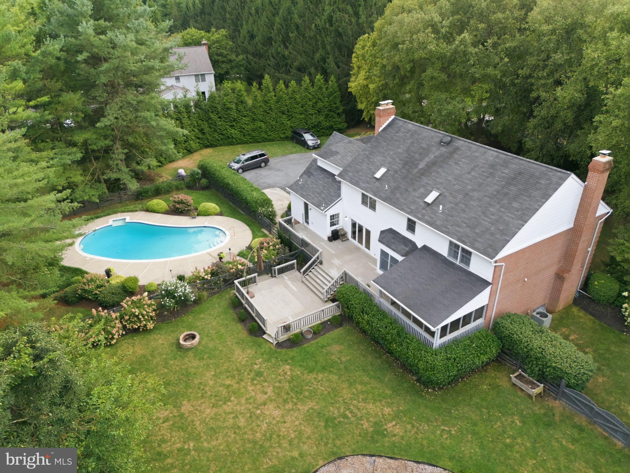 14615 MANOR ROAD