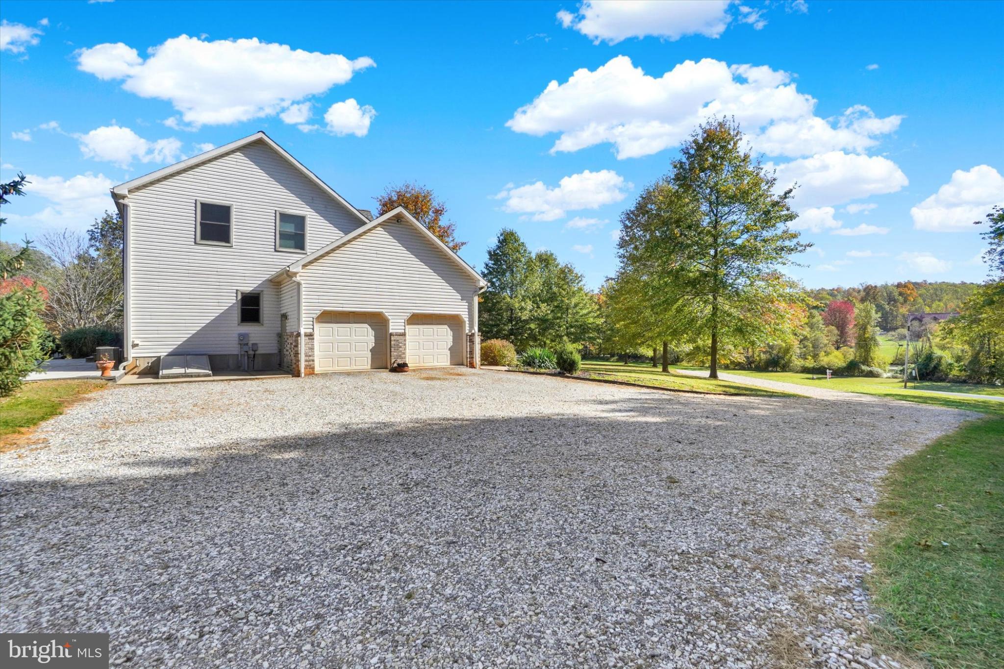 855 GARRISTON ROAD