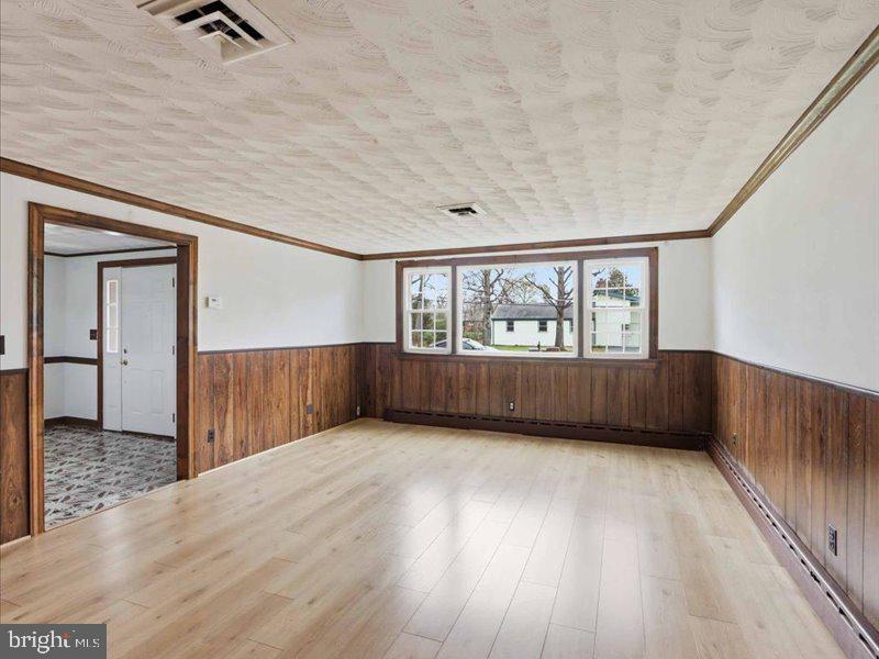 SPRINGFIELD FOREST - Residential