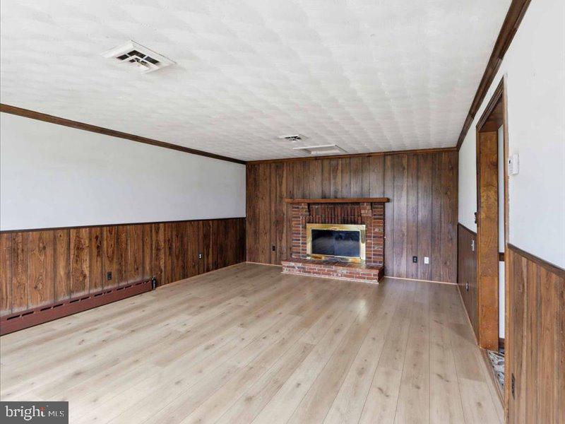 SPRINGFIELD FOREST - Residential