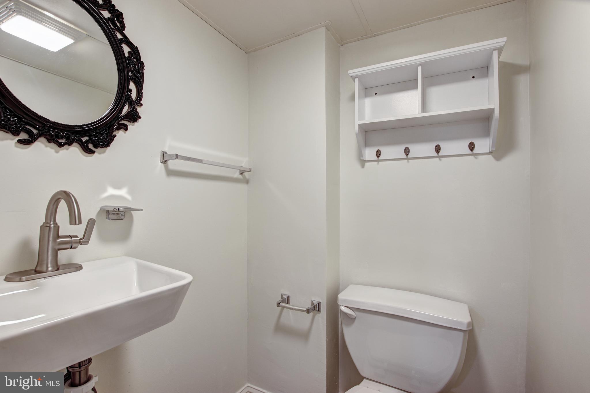 JEFFERSON MANOR - Residential Lease