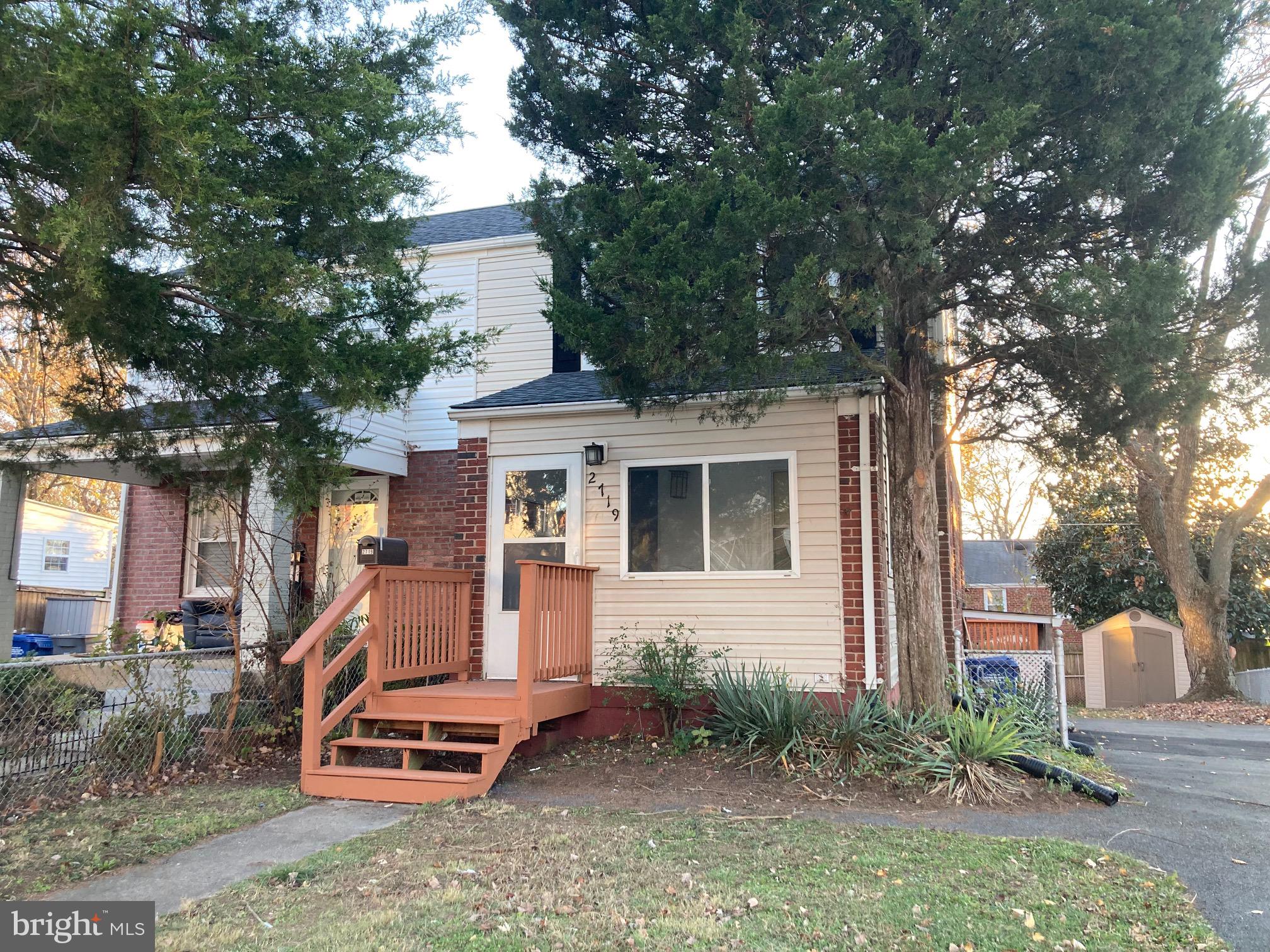 JEFFERSON MANOR - Residential Lease