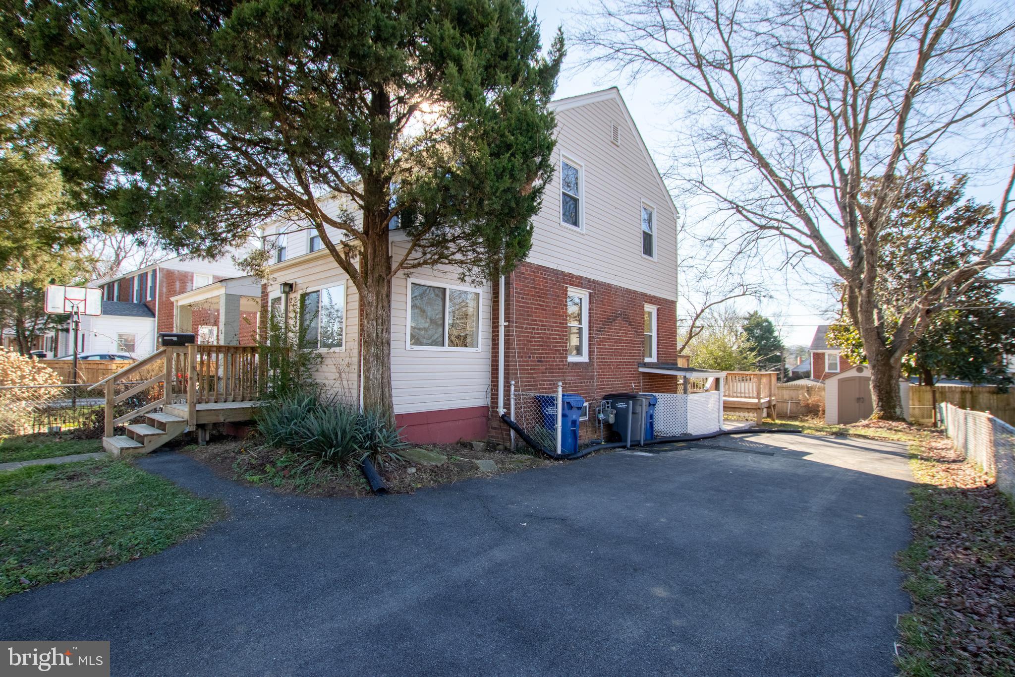 JEFFERSON MANOR - Residential Lease