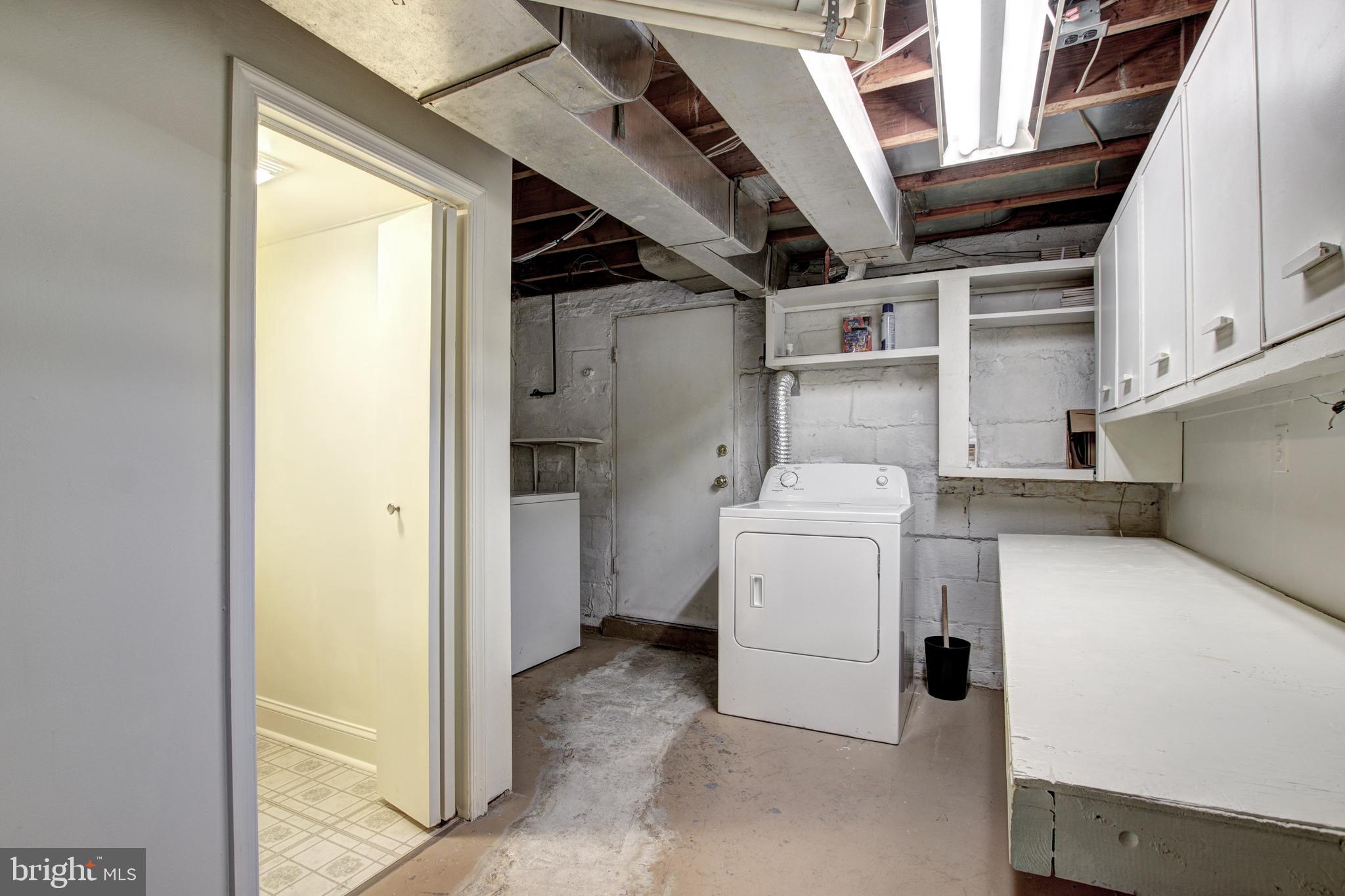 JEFFERSON MANOR - Residential Lease