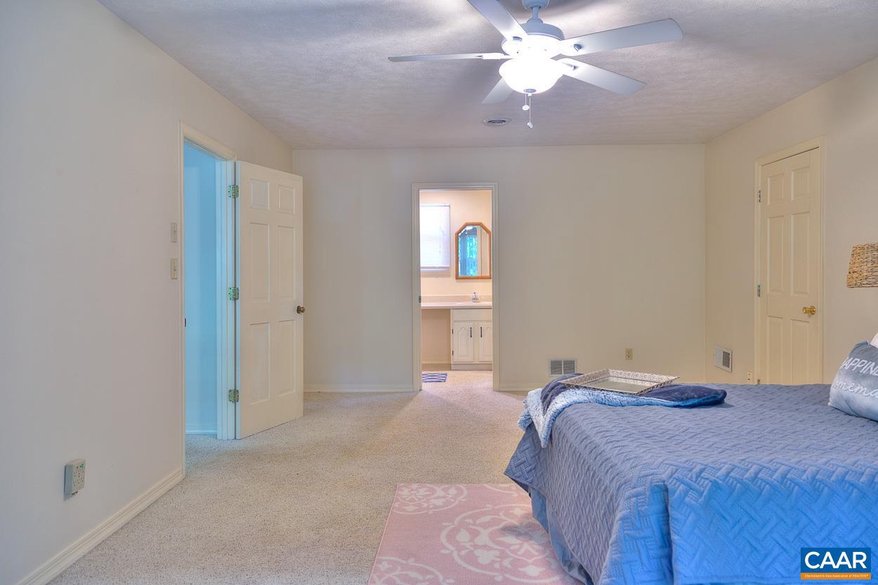 LAKE MONTICELLO - Residential