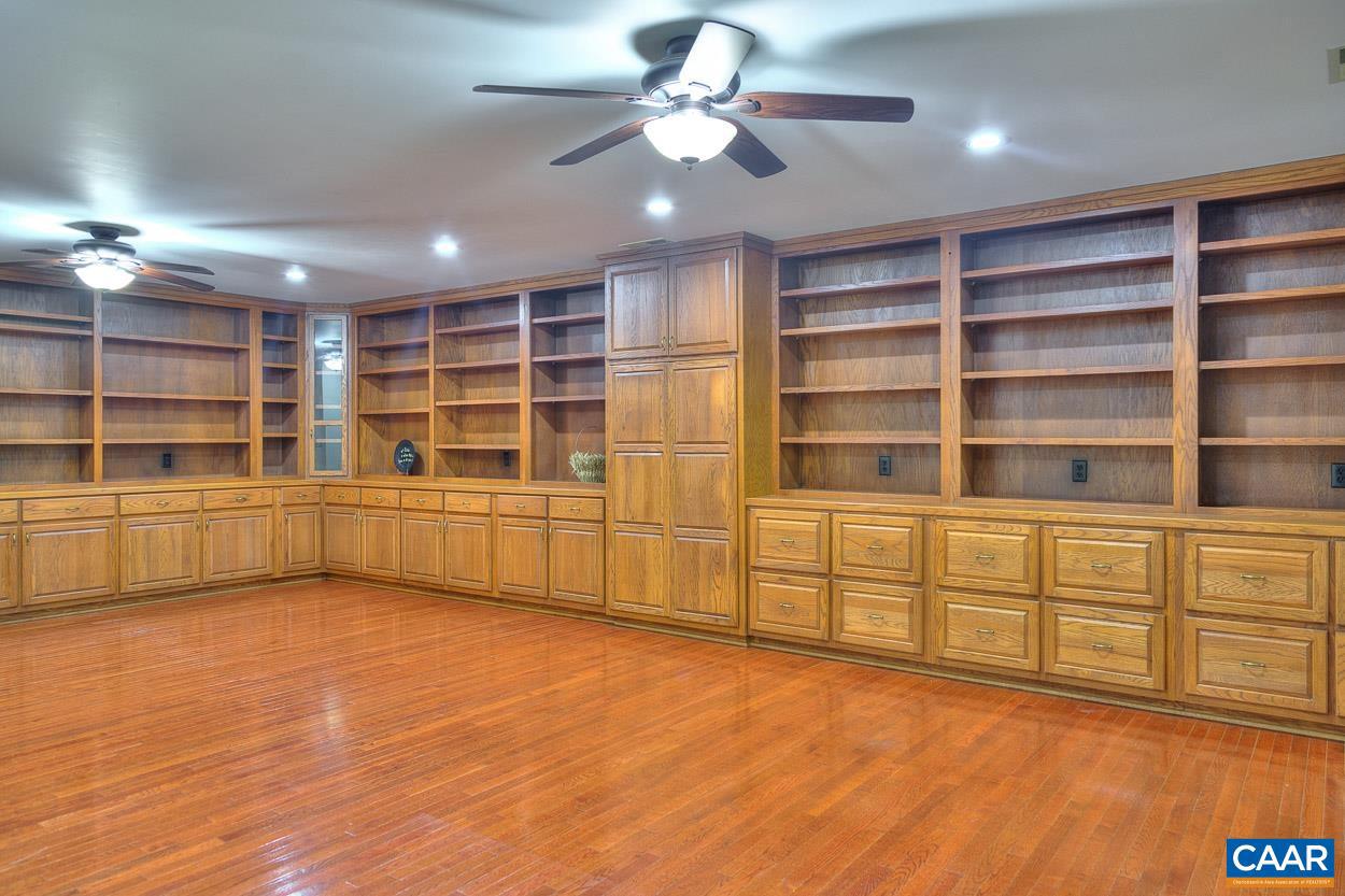 LAKE MONTICELLO - Residential