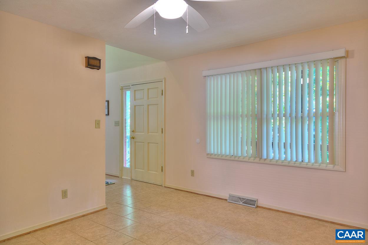 LAKE MONTICELLO - Residential