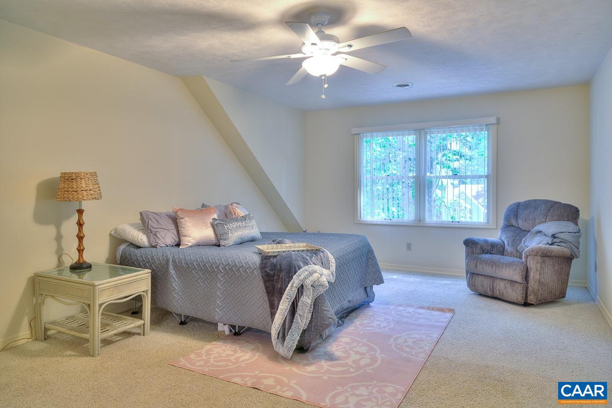 LAKE MONTICELLO - Residential