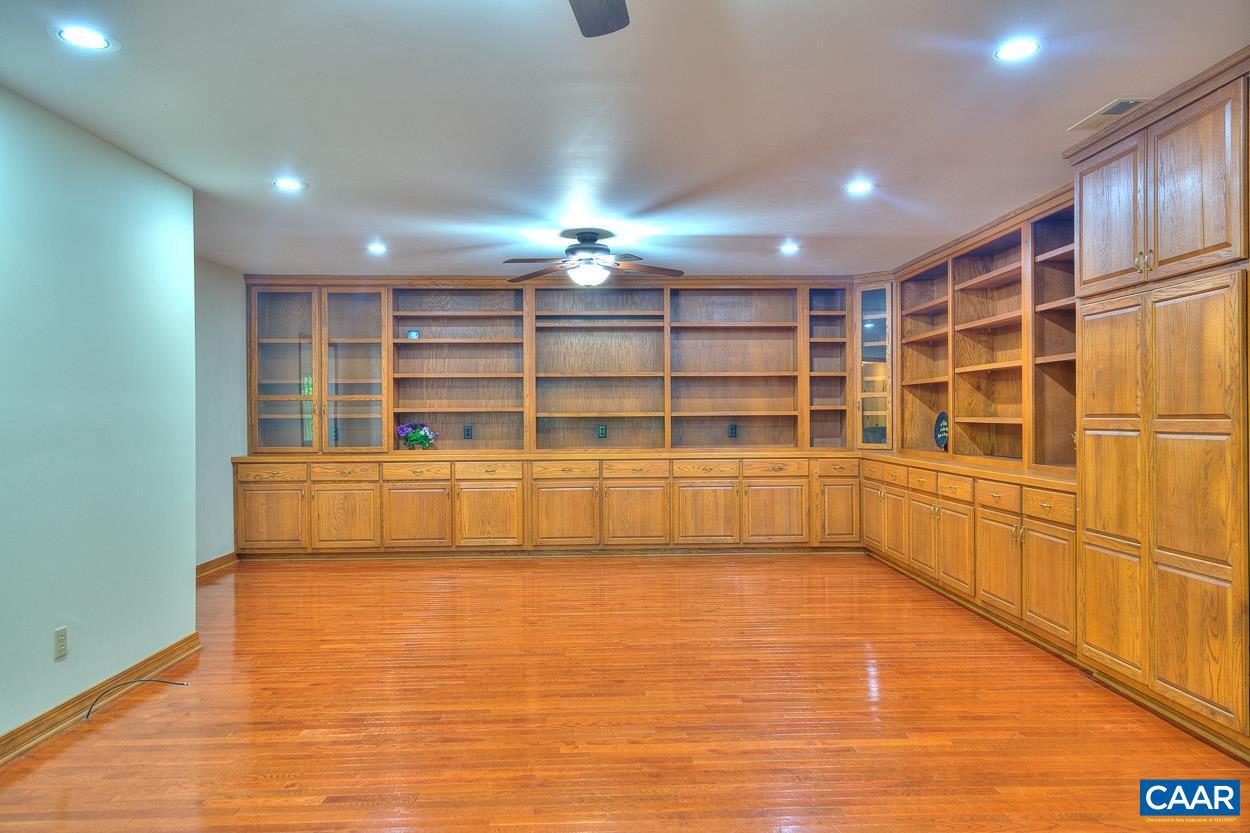 LAKE MONTICELLO - Residential