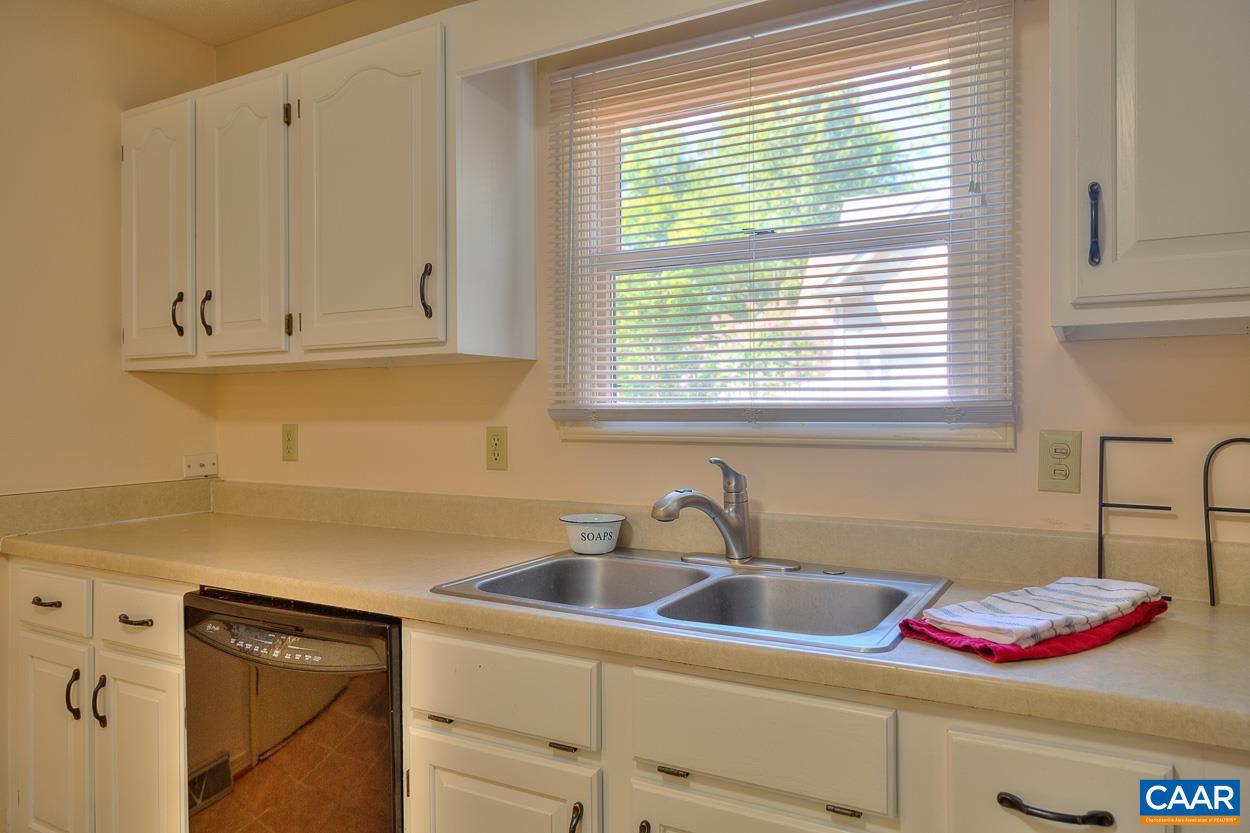 LAKE MONTICELLO - Residential