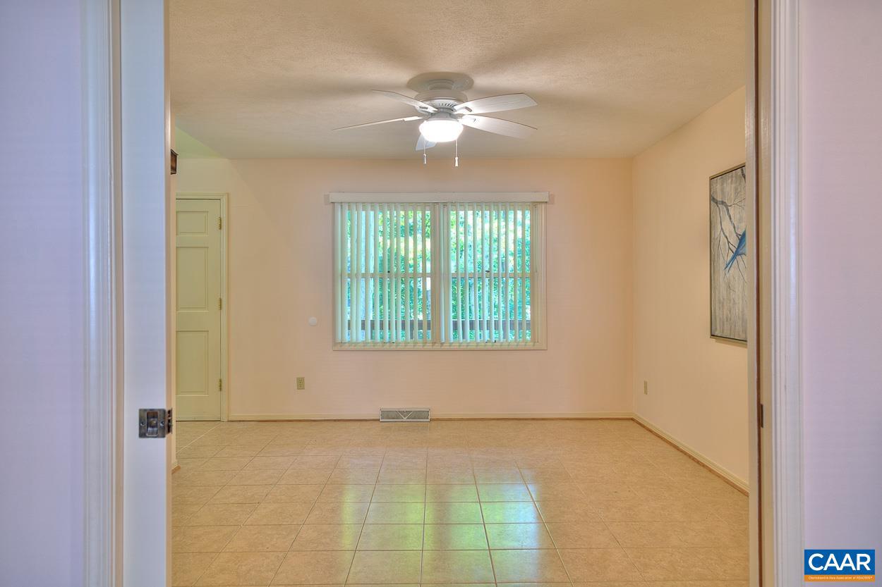 LAKE MONTICELLO - Residential