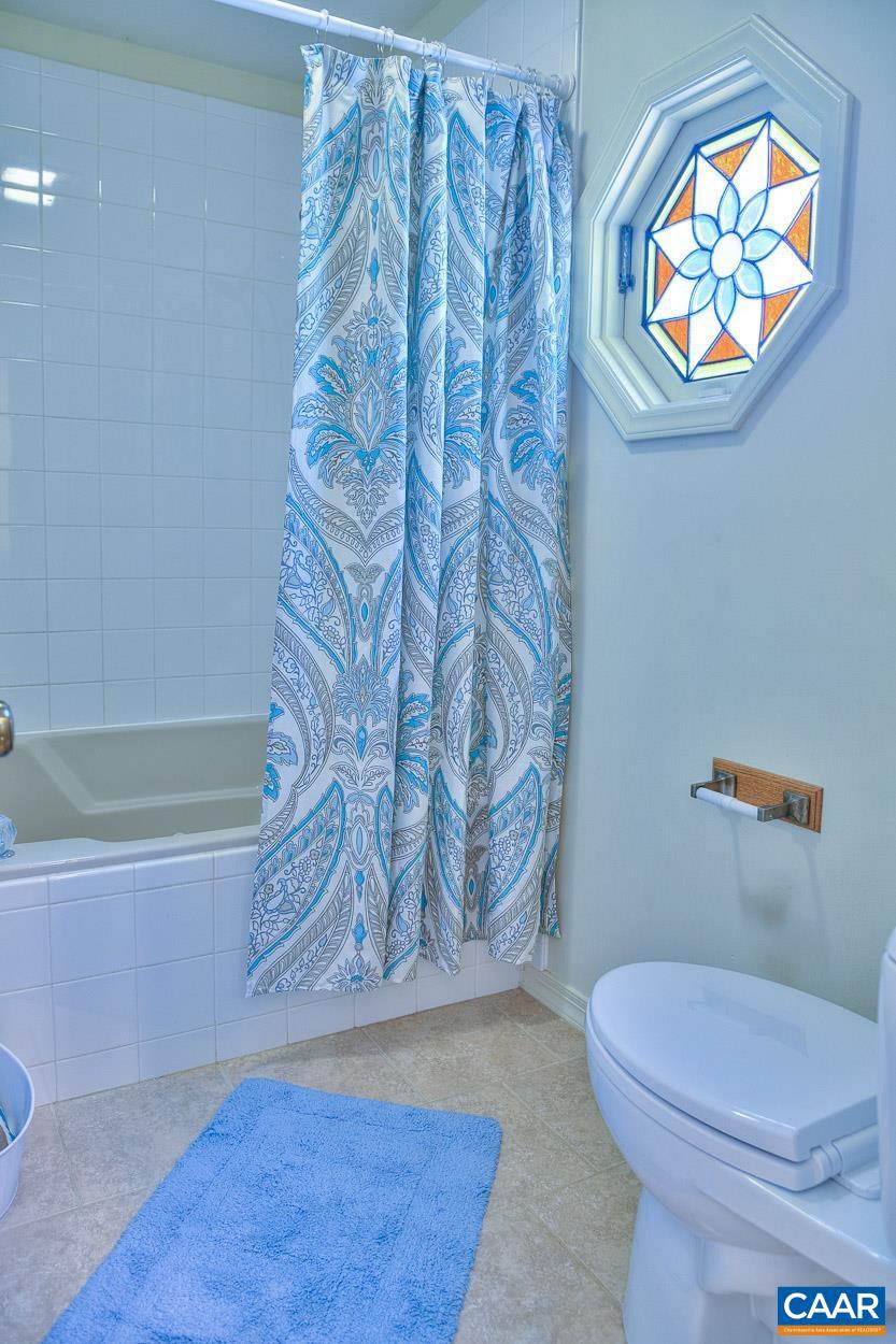 LAKE MONTICELLO - Residential