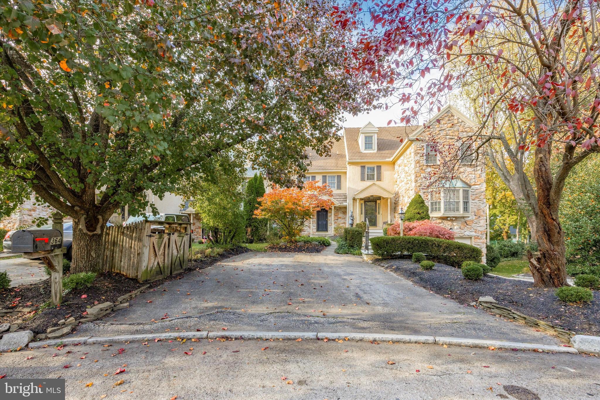 GLADWYNE - Residential