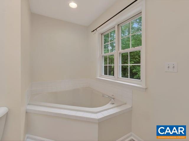 CROSS CREEK - Residential