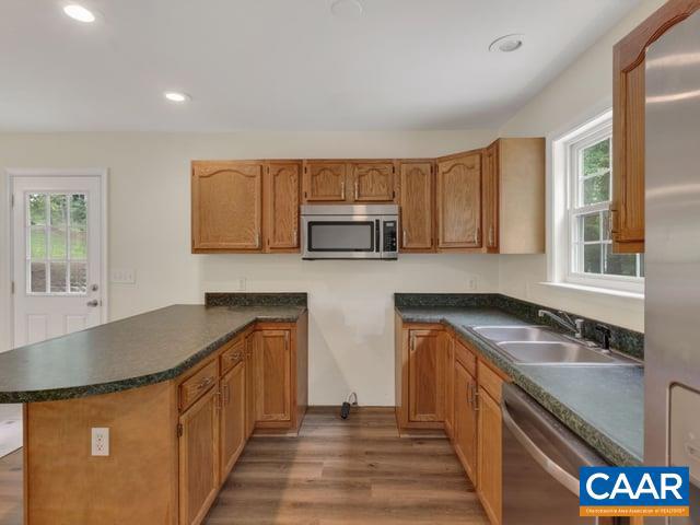 CROSS CREEK - Residential