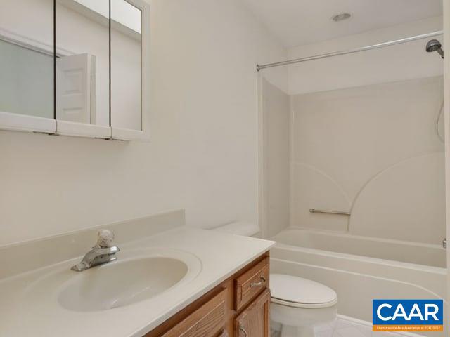 CROSS CREEK - Residential