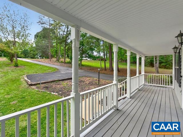 CROSS CREEK - Residential