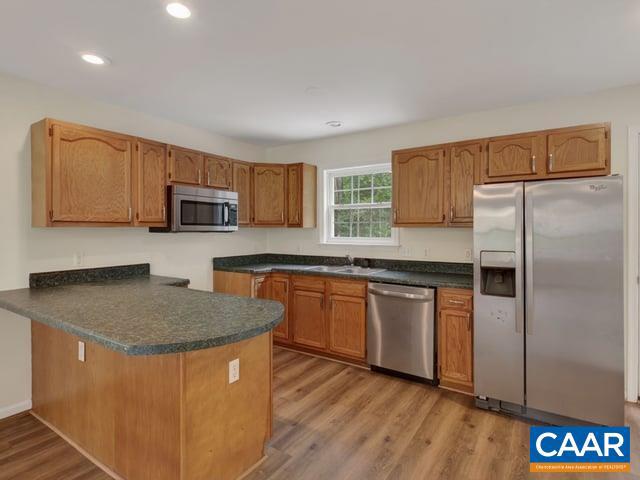 CROSS CREEK - Residential