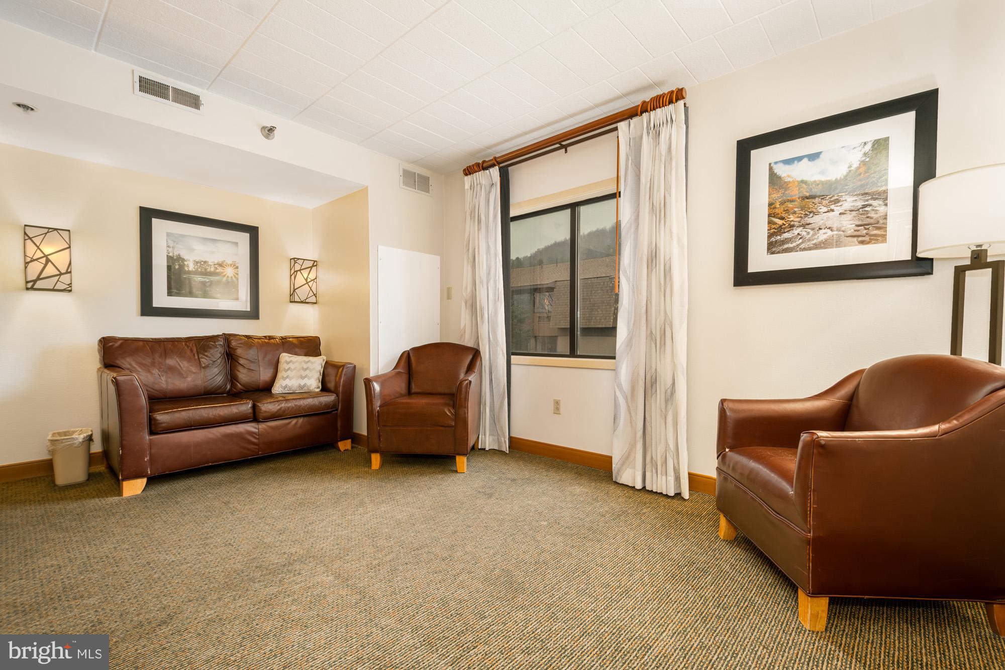 WISP HOTEL - Residential