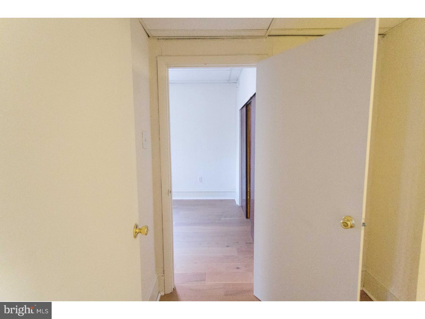 WASHINGTON SQ - Residential Lease