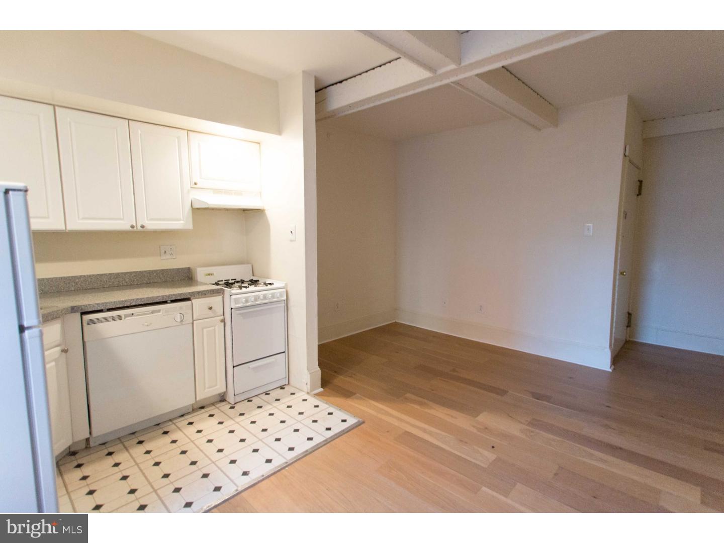 WASHINGTON SQ - Residential Lease