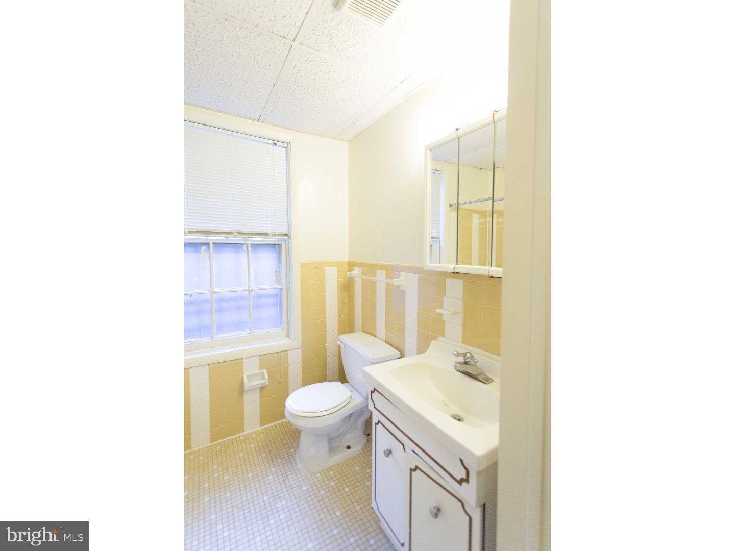 WASHINGTON SQ - Residential Lease