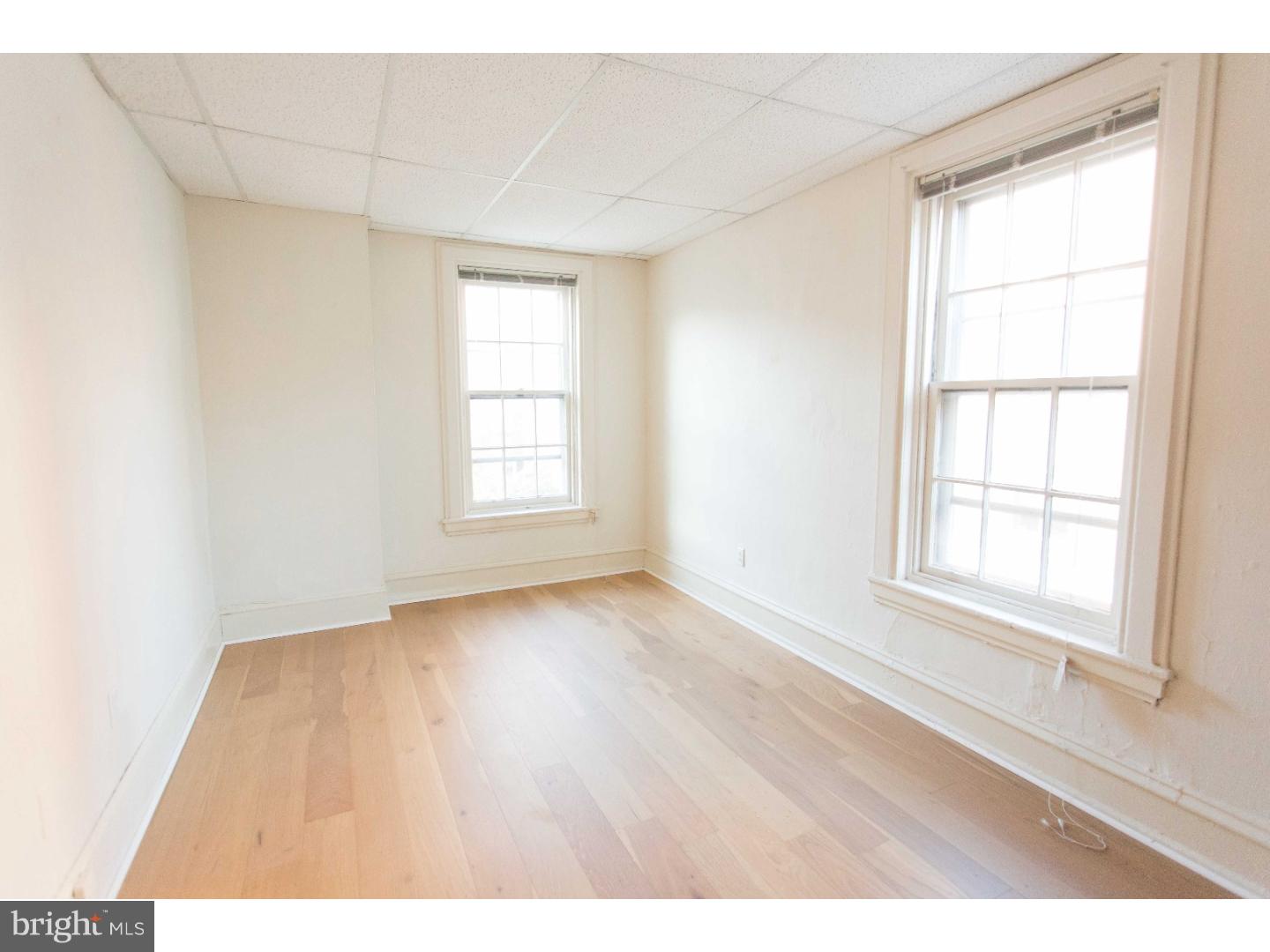 WASHINGTON SQ - Residential Lease