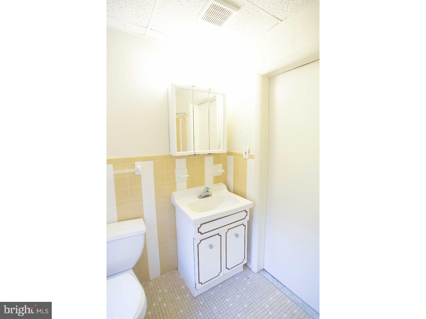 WASHINGTON SQ - Residential Lease