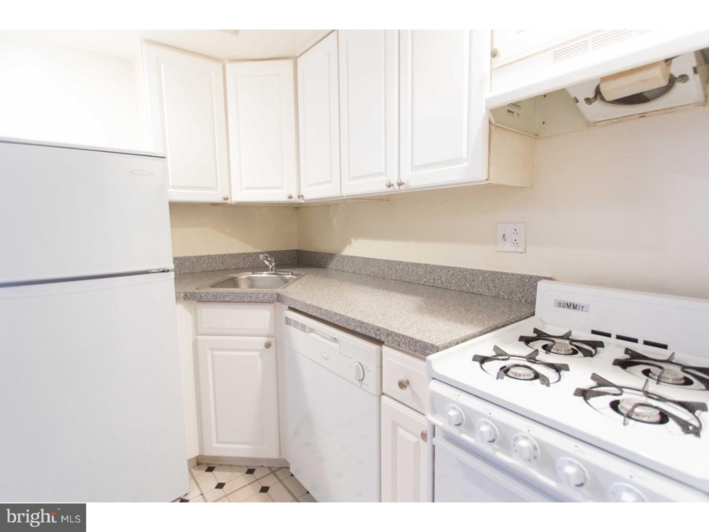 WASHINGTON SQ - Residential Lease