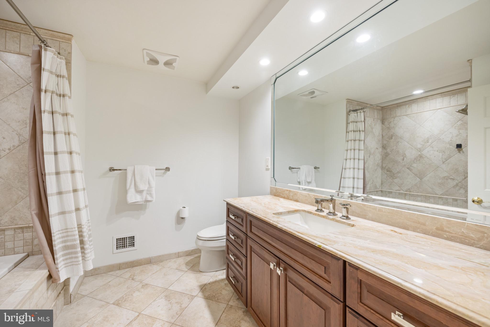 SOUTH RIVER LANDING - Residential