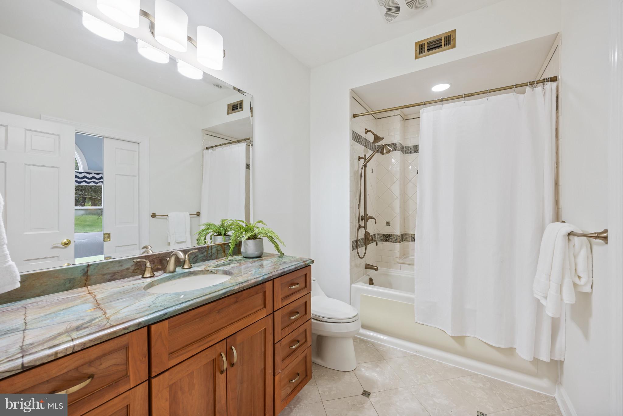 SOUTH RIVER LANDING - Residential