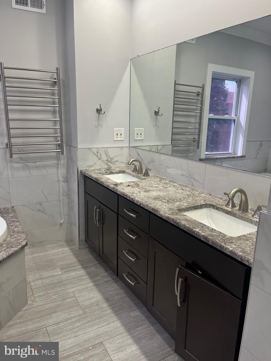 GERMANTOWN - Residential