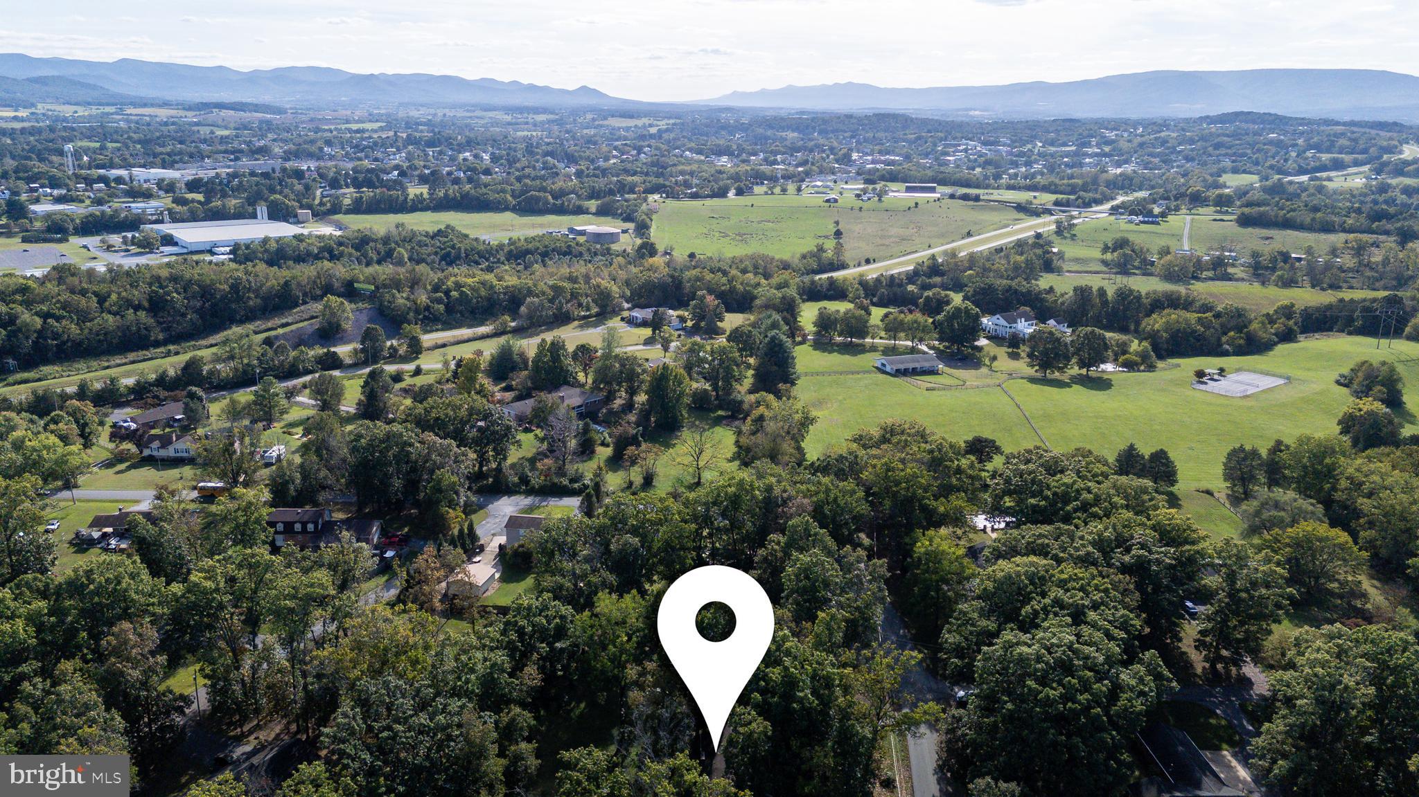 OLD FARMS - Residential