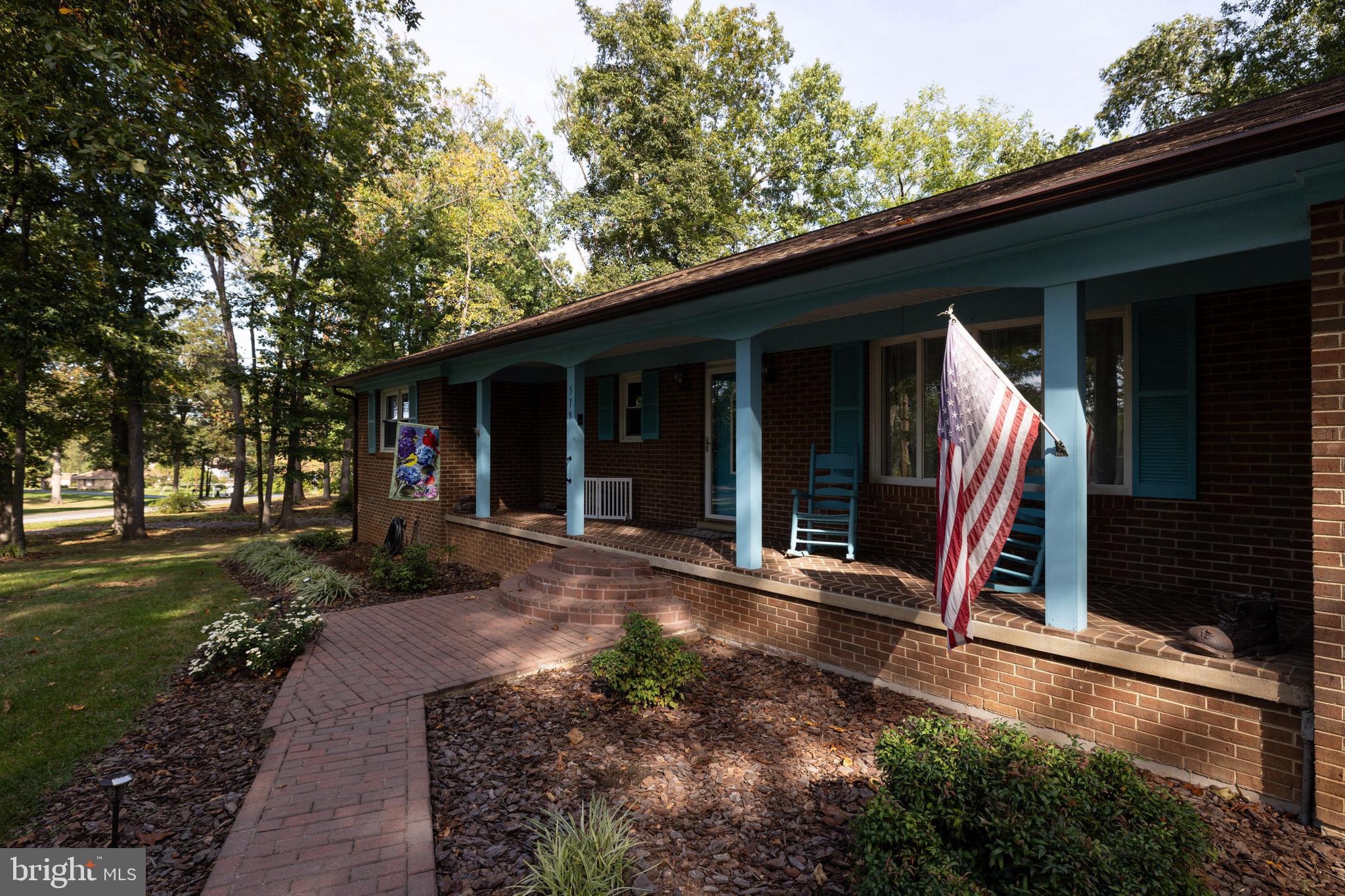 OLD FARMS - Residential
