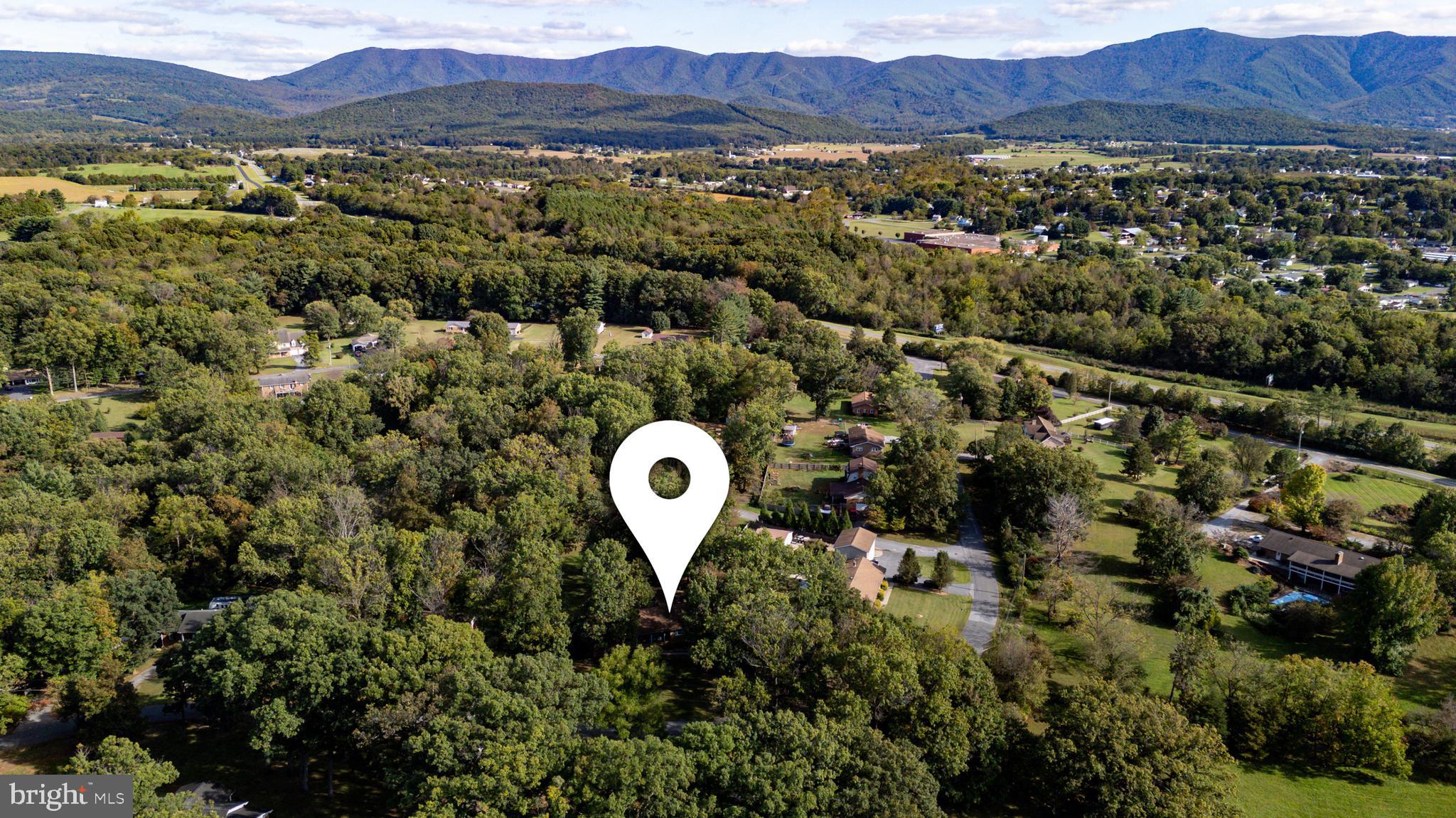 OLD FARMS - Residential