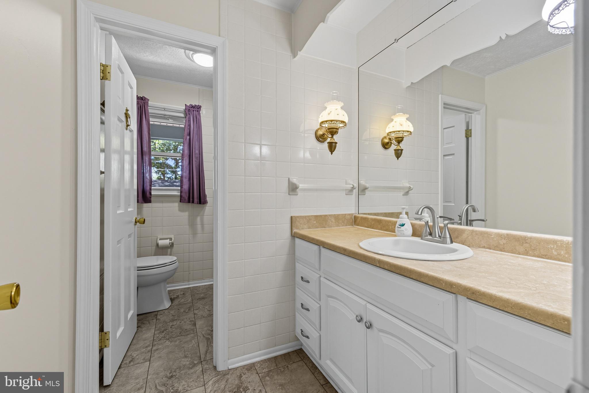 OLD FARMS - Residential