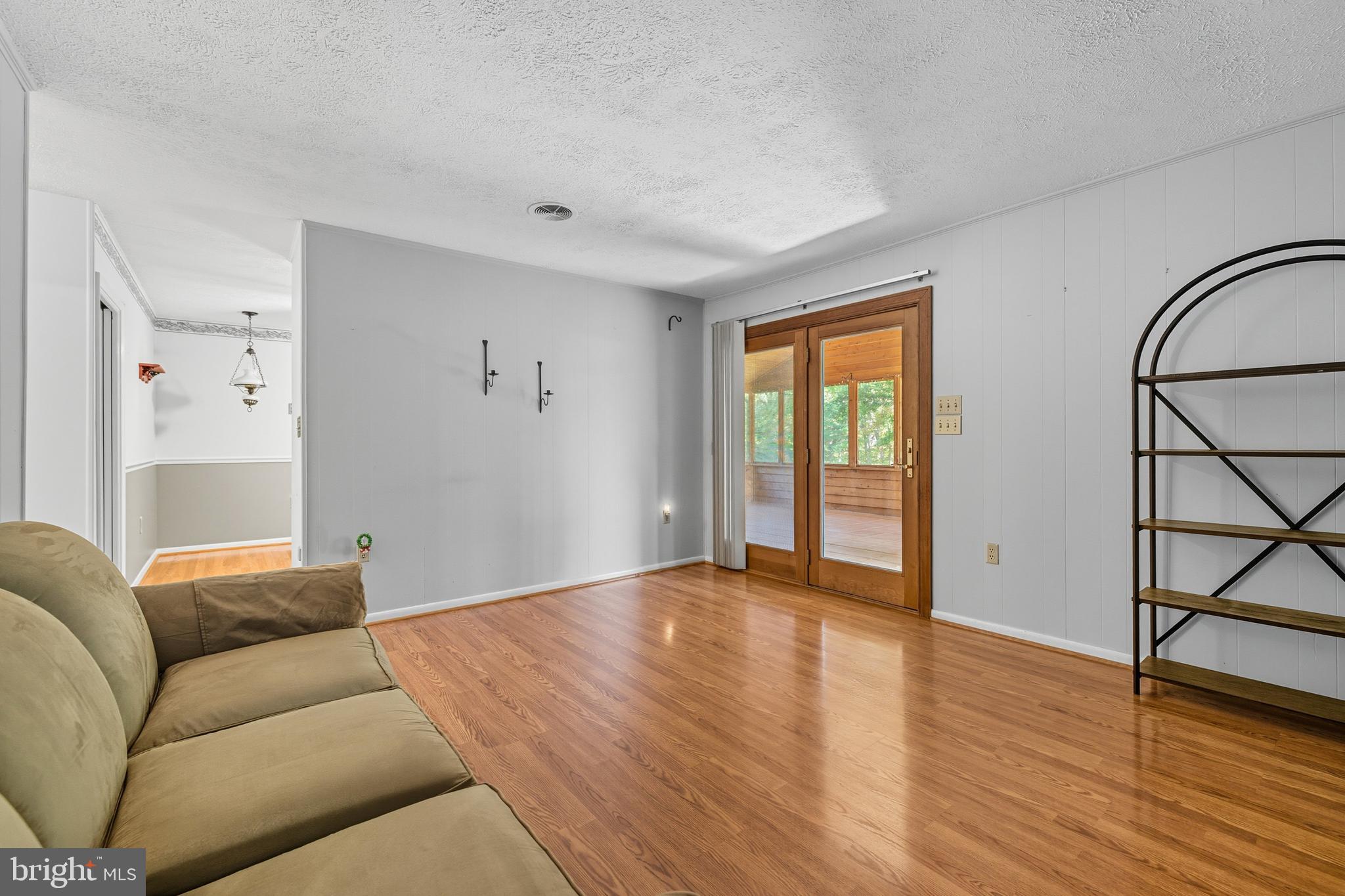 OLD FARMS - Residential